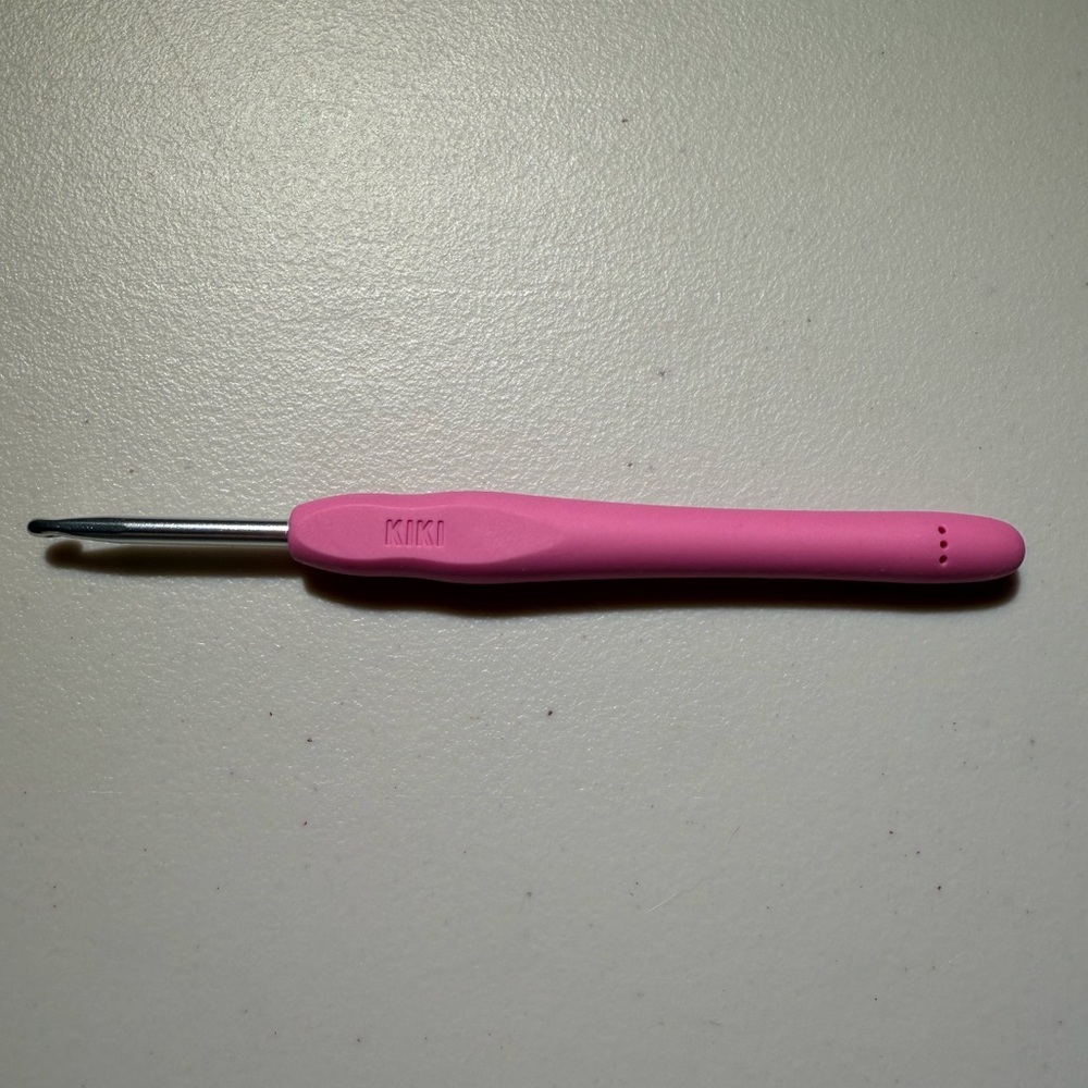 Woobles pastel Kiki the Chick crochet hook